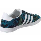 adidas gazelle motif